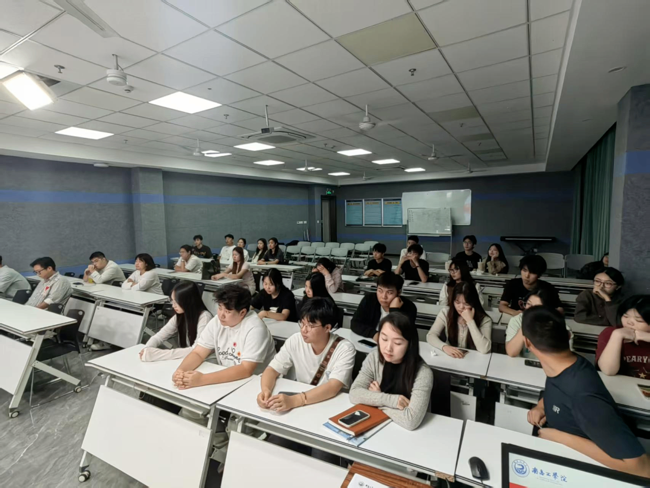 微信图片_2025-10-15_124913_956.png