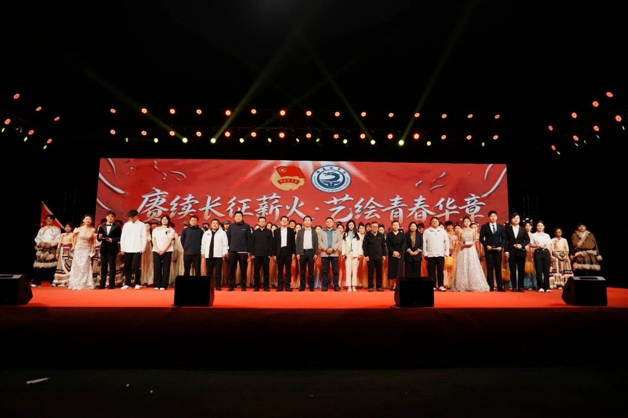 合影1.jpg